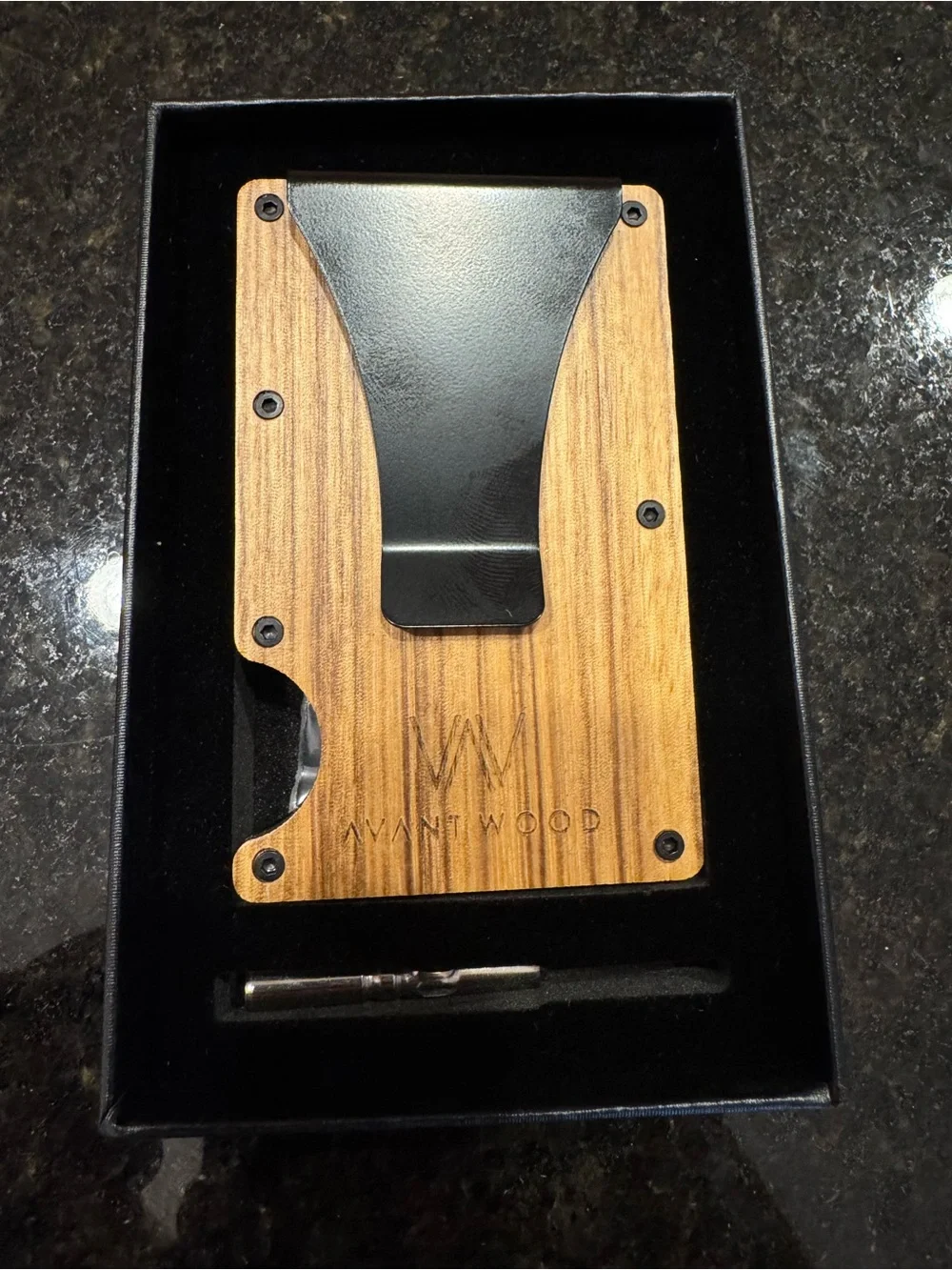 Avantwood card holder